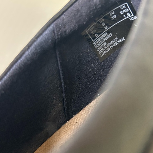 💙”Clark’s” Women’s Navy Leather Comfort Shoes💙 - Picture 13 of 16